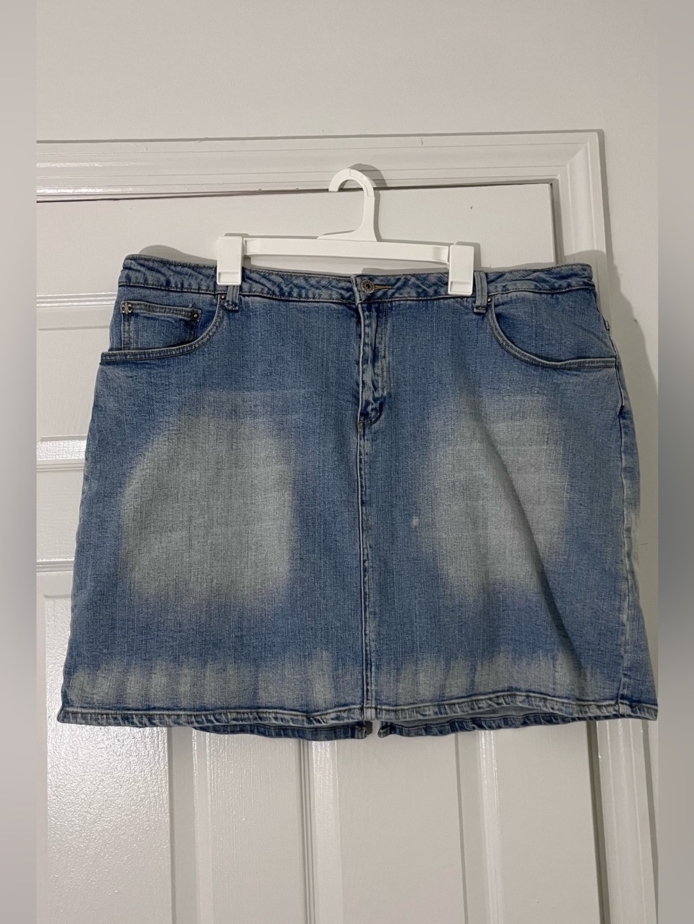 ZD PREMIUM Women’s Light Blue Washed Denim Mini Skirt - Classic Casual Style
